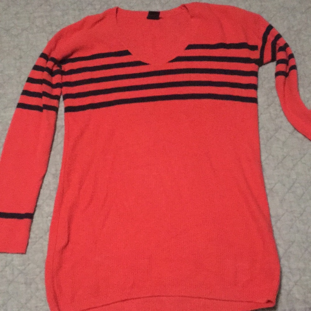 Gap maternity sweater size medium